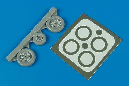 Mikoyan MiG-15 Fagot wheels and paint masks (designed to be used with Monogram, Revell, Tamiya and Trumpeter kits)