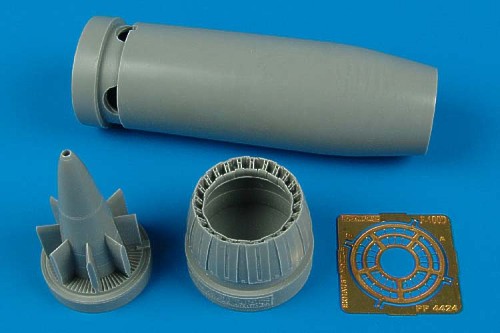 North-American F-100D Super Sabre exhaust nozzle (designed to be used with Monogram kits)