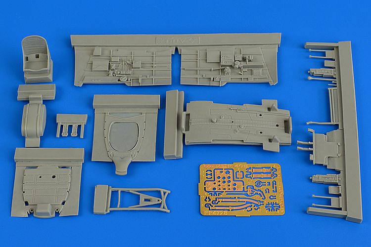 Curtiss P-40B Warhawk cockpit set (designed to be used with Airfix kits)