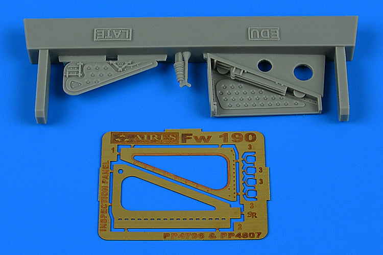 Focke-Wulf Fw-190 inspection panel - late (designed to be used with Eduard kits)