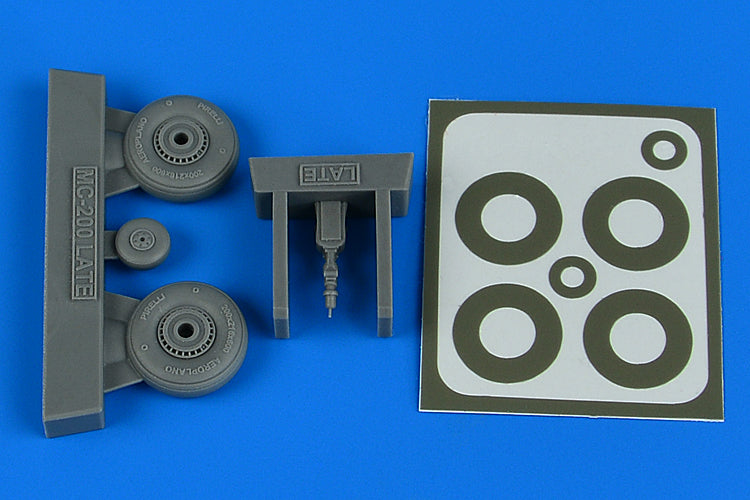 Macchi C.200 - late wheels & paint masks (designed to be used with Italeri and Tamiya kits)