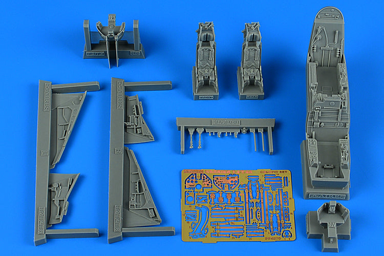 BAe Harrier T.4/T.4A cockpit set(designed to be used with Kinetic Model kits)