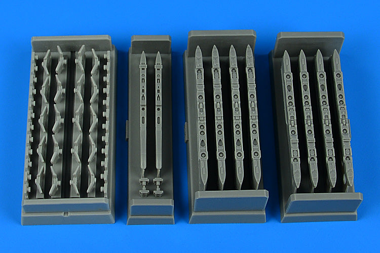 Sukhoi Su-25 Frogfoot wing pylons - early version (designed to be used with Zvezda kits)