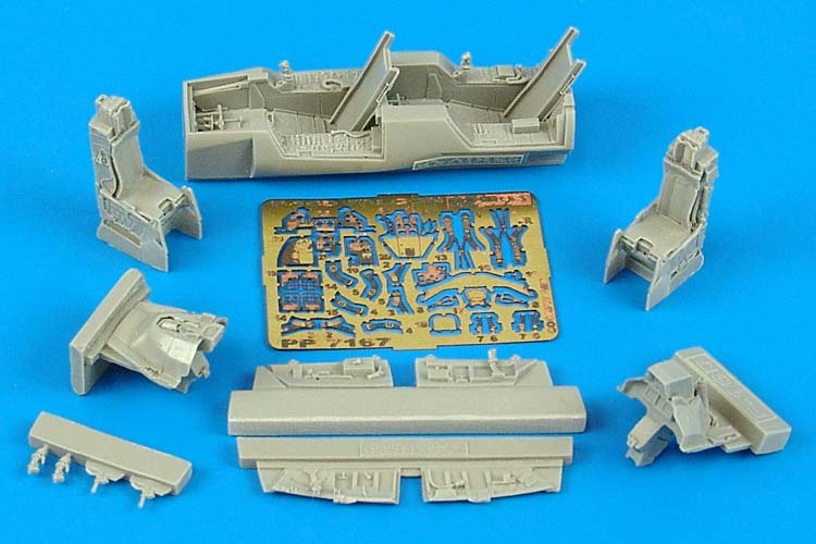 Lockheed-Martin F-16D Fighting Falcon cockpit set (designed to be used with Hasegawa kits)
