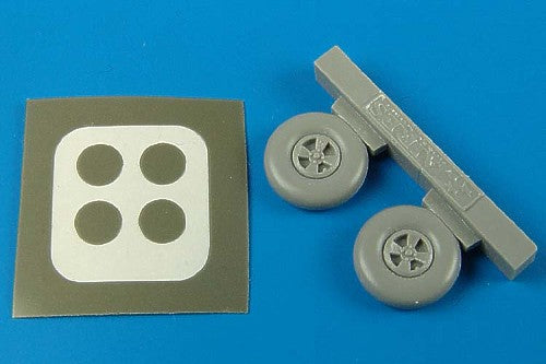 Hawker Hurricane wheels and paint masks (designed to be used with FLY, Hasegawa and Hobby 2000 kits)