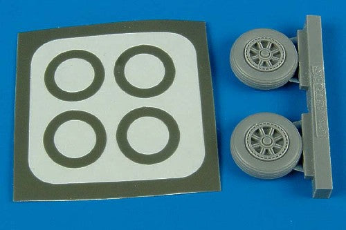 Grumman TBM Avenger wheels and paint masks (designed to be used with Hasegawa and Hobby 2000 kits) [TBM-1 TBM-3 TBM-3E TBM-3C TBM-1C/3 TBF-1C/TBM-1C TBF/TBM-1C]