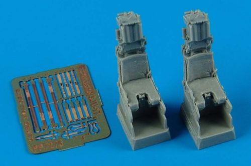 SJU-17 ejection seats (Grumman F-14D Tomcat, Boeing F-18F Super Hornet) (designed to be used with Hasegawa, Hobby Boss and Revell kits [F-14D] or Hasegawa (F-18F)