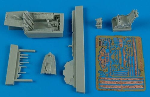 Sukhoi Su-27 Flanker B/J-11B cockpit set (designed to be used with Trumpeter kits)