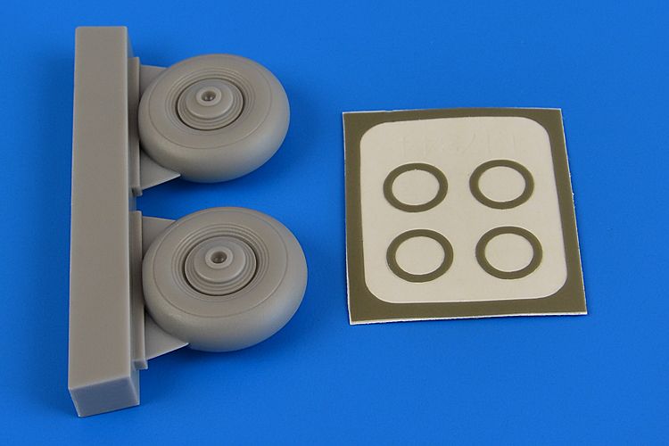 Bristol Beaufighter Mk.X wheels & paint masks (designed to be used with Airfix kits)