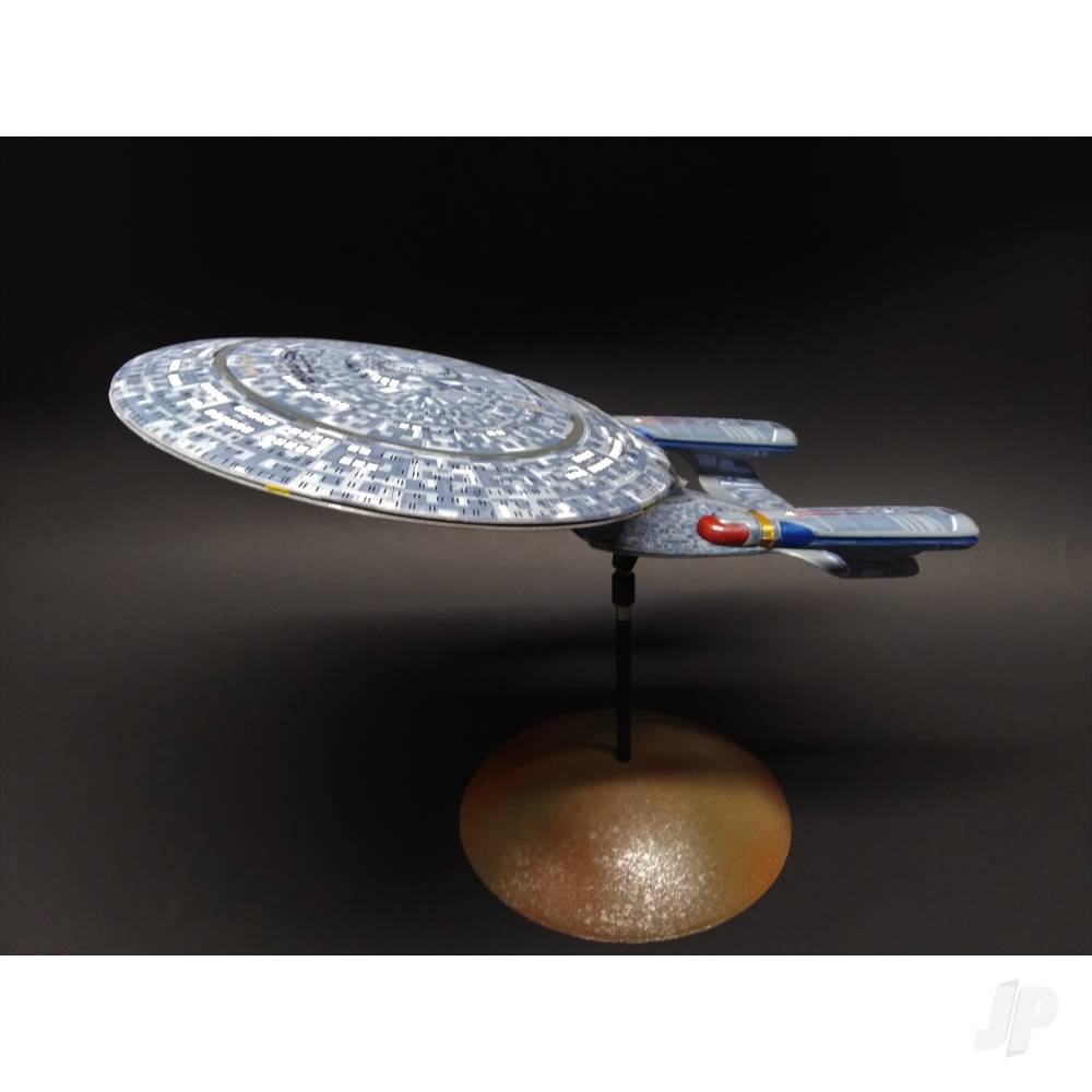 AMT Star Trek U.S.S. Enterprise-D (Snap) 2T AMT1126M 2