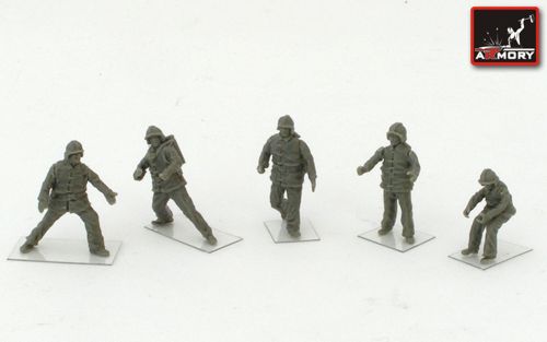 Soviet Airfield firefighters (modern) x 5 figures