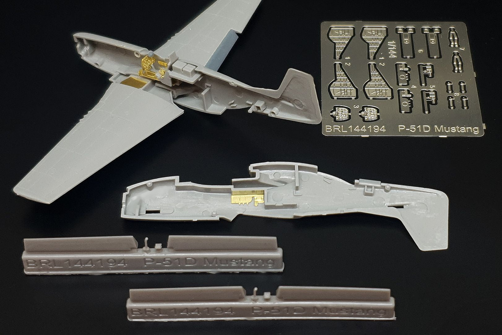 North-American P-51D Mustang (designed to be used with Bego, Eduard and Platz kits)