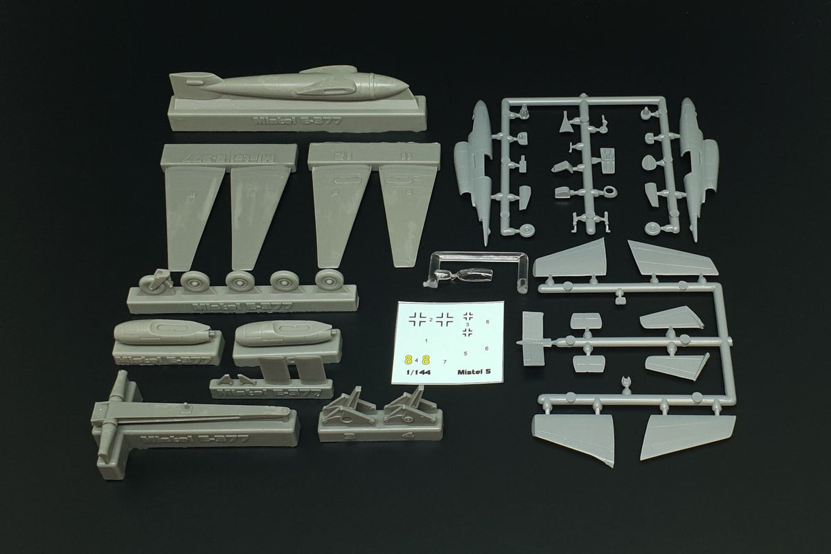 Mistel 5 (Heinkel He-162 A + Arado E-377)	resin constr. kit of german Mistel flying bomb