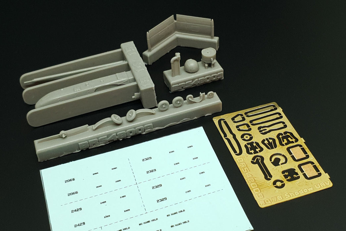 RQ-7B Shadow UAV resin construction kit of unmanned air vehicle