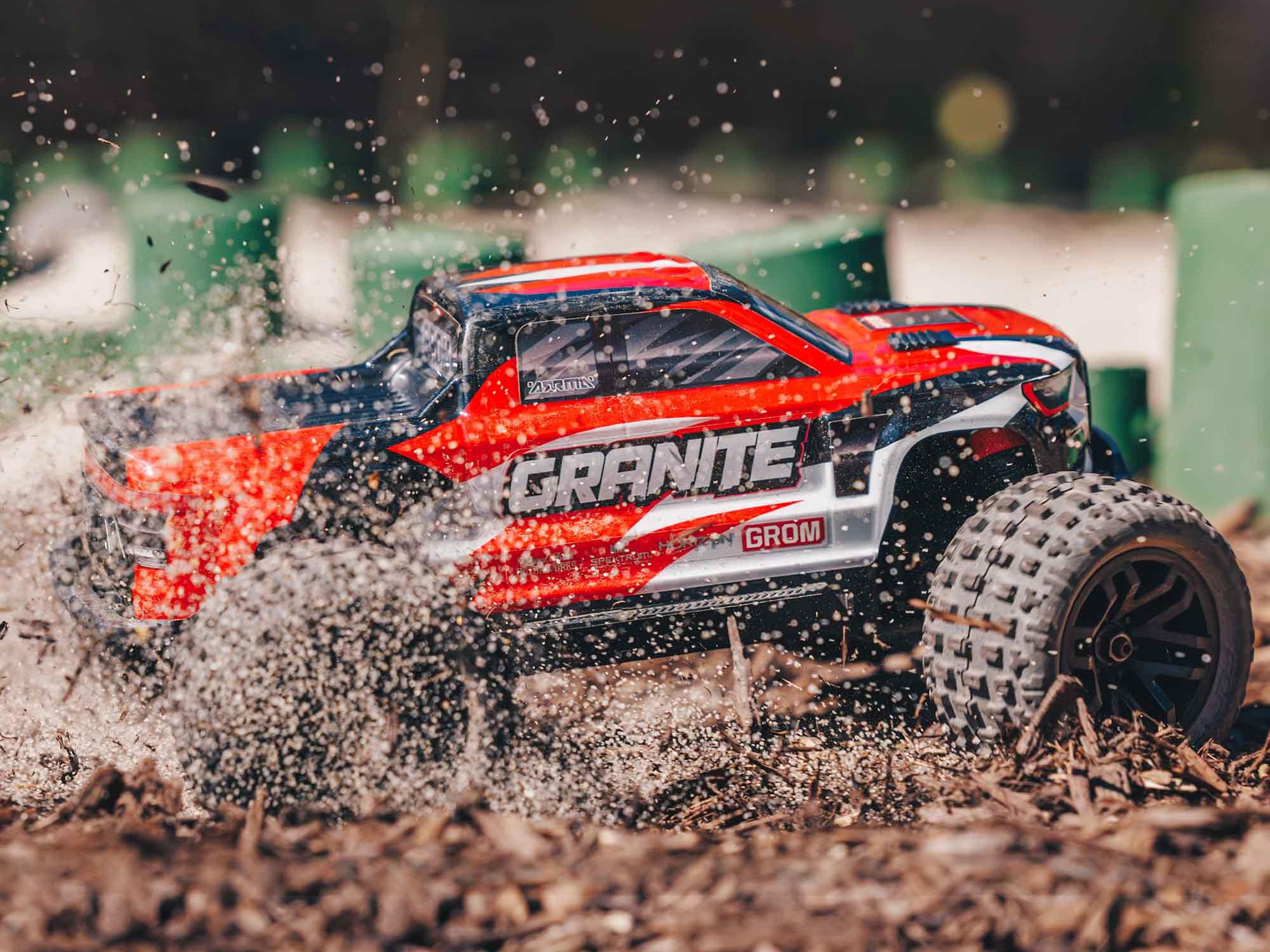 1/18 Granite GROM 4wd MT RTR Mega w/Lipo Batt/USB Chg Red