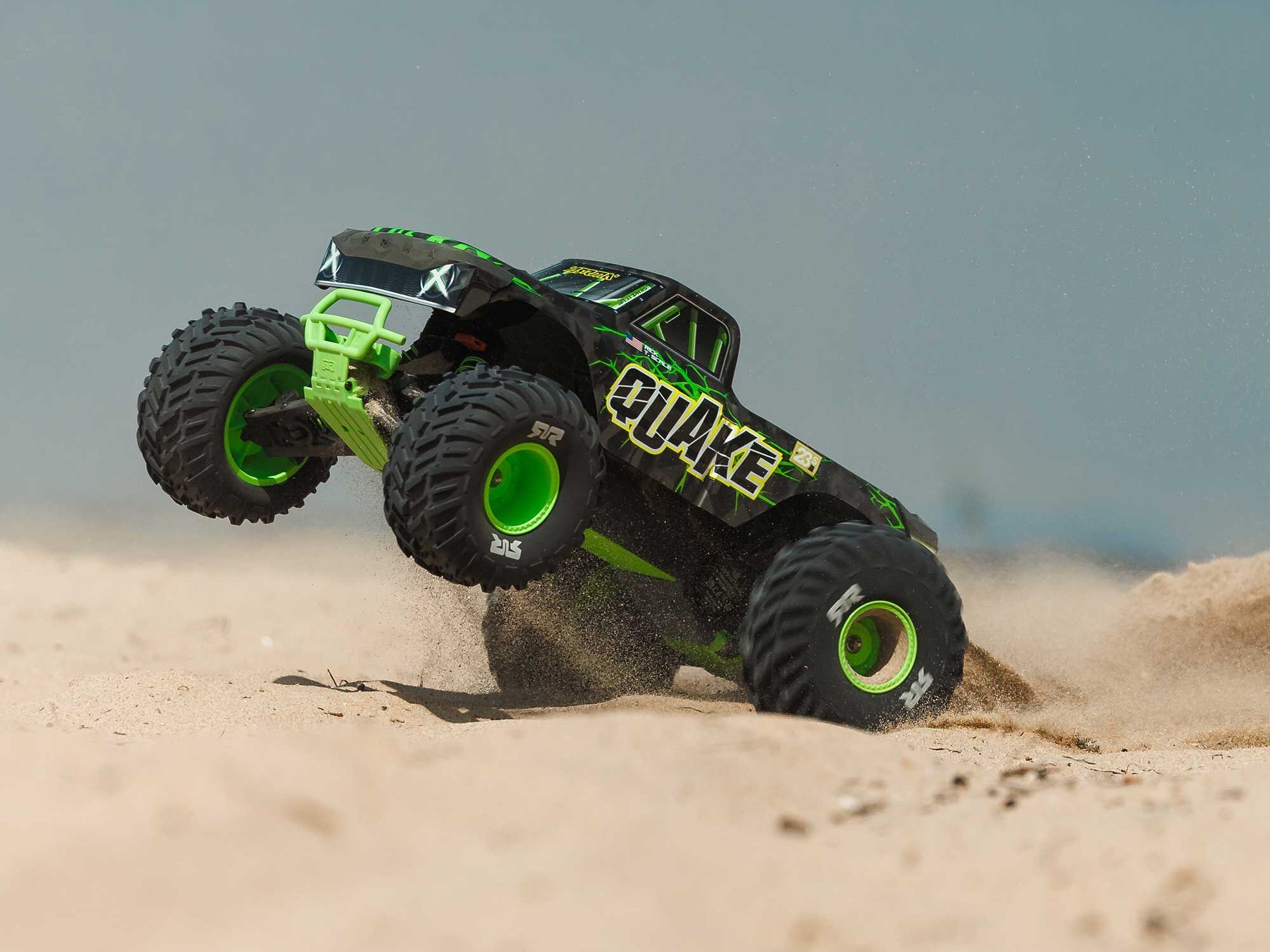 Arrma 1/10 QUAKE 223S DSC 2WD RTR Brushless Monster Truck - Green
