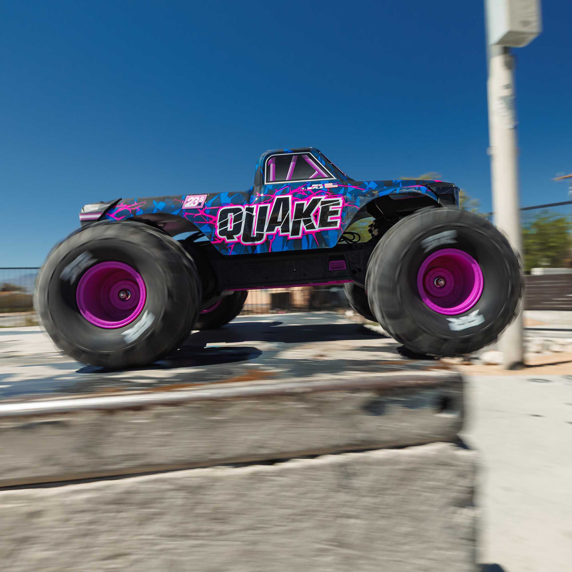 Arrma 1/10 QUAKE 223S DSC 2WD RTR Brushless Monster Truck - Purple
