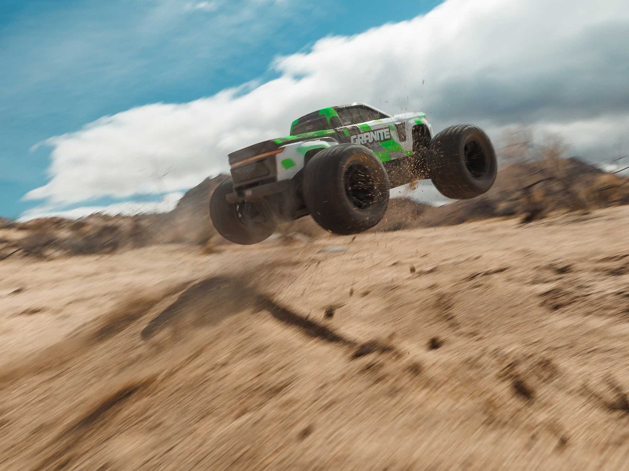 1/10 GRANITE MEGA 665 4X4 RTR Monster Truck  Green 