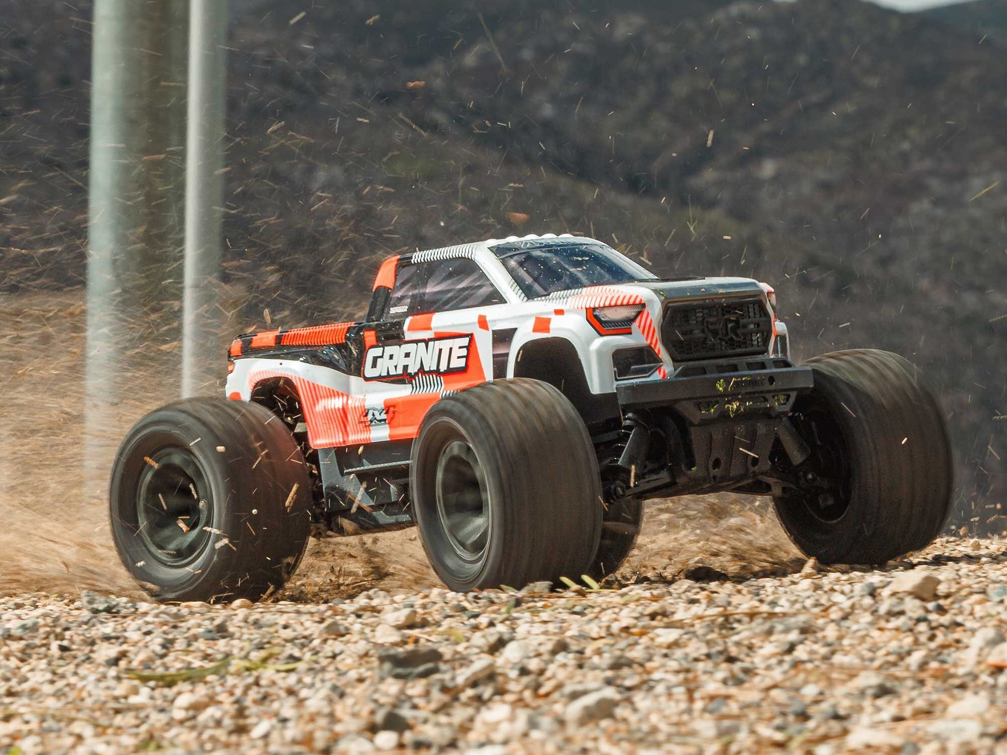 1/10 GRANITE MEGA 665 4X4 RTR Monster Truck  - orange