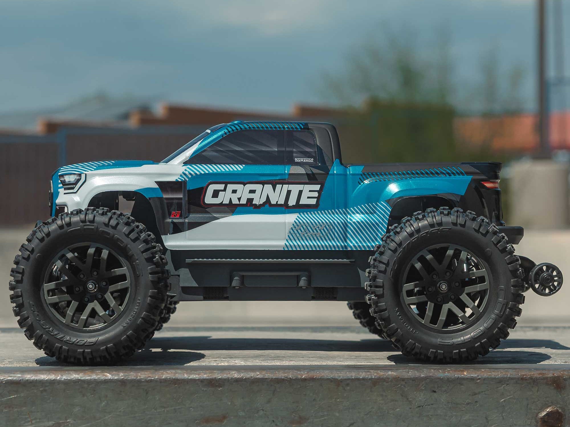 Arrma 1/10 GRANITE 223S DSC 4X4 RTR Brushless Monster Truck - Blue