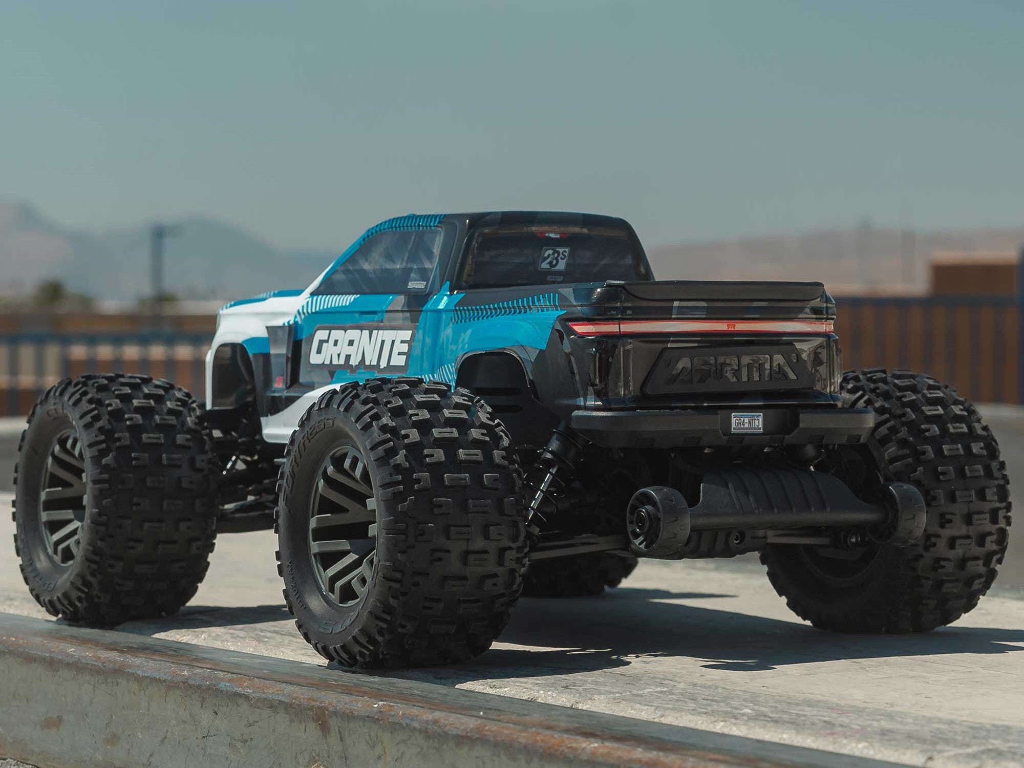 Arrma 1/10 GRANITE 223S DSC 4X4 RTR Brushless Monster Truck - Blue