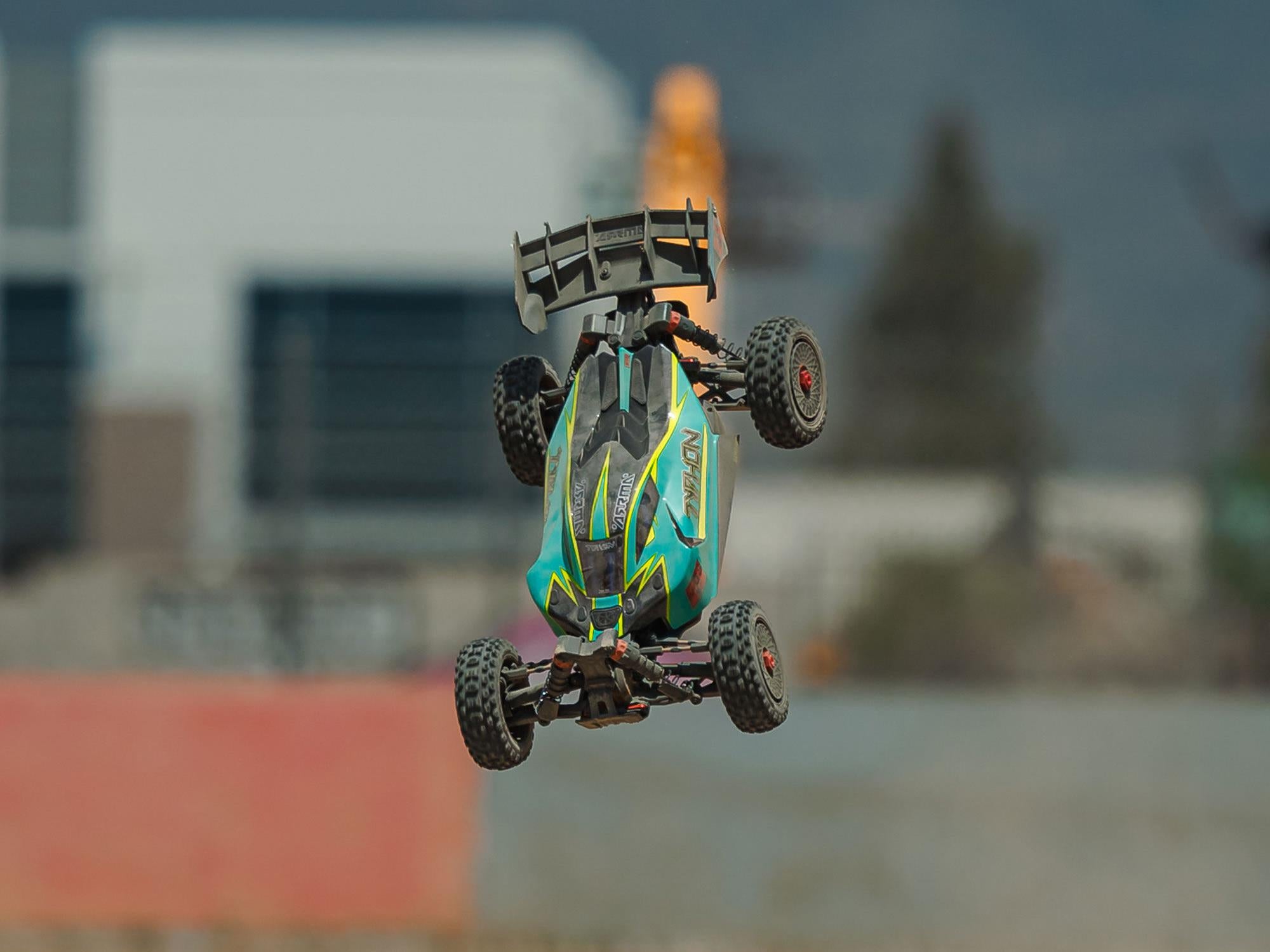 1/8 TYPHON 223S BLX 4X4 Buggy RTR with DSC Green