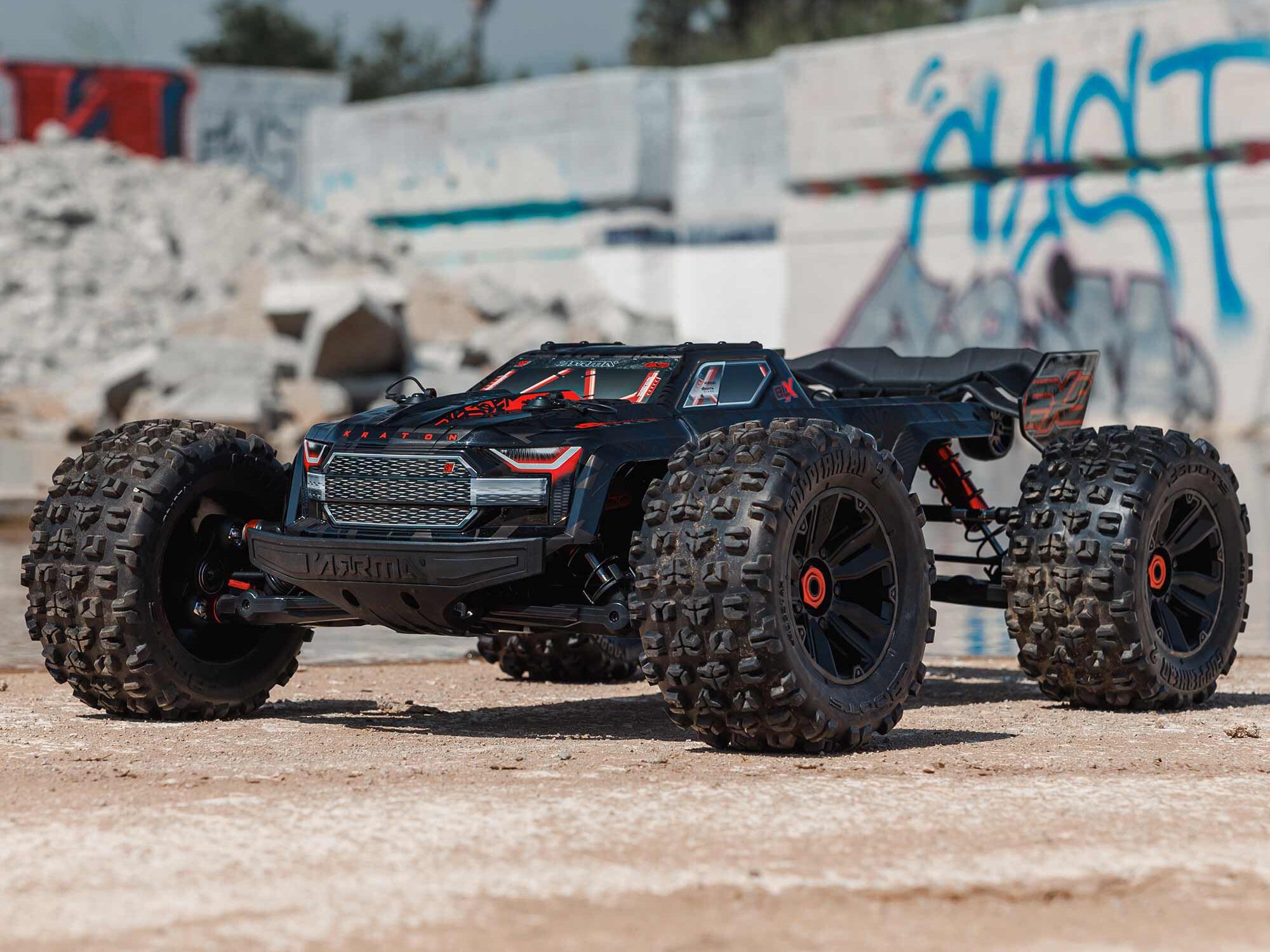 1/5 KRATON 4x4 8S BLX EXB Brushless Monster Truck RTR, Black