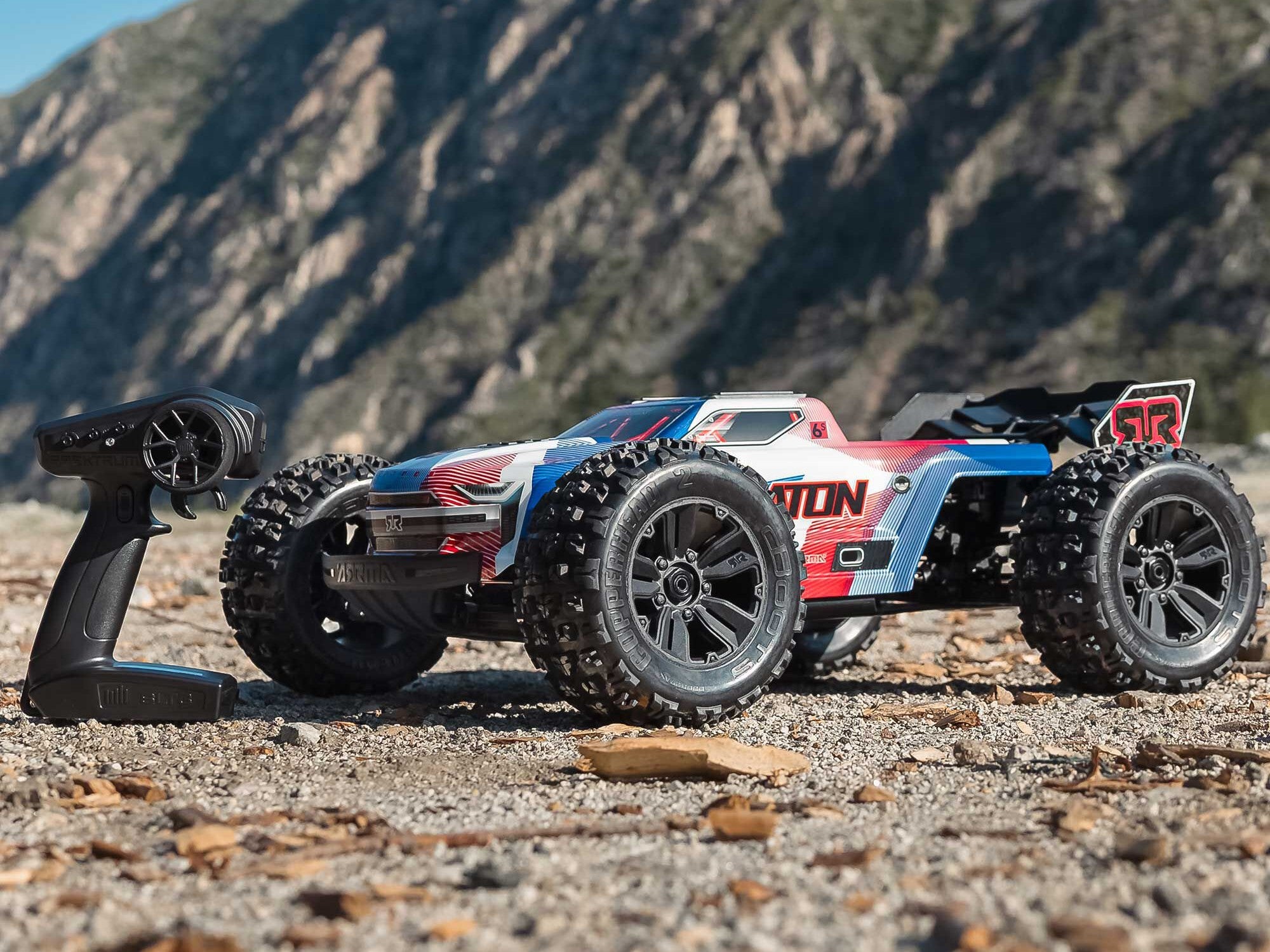 Arrma 1/8 KRATON 6S V6 4X4 BLX Speed Monster Truck RTR Black/Green C-ARA8608V6T3