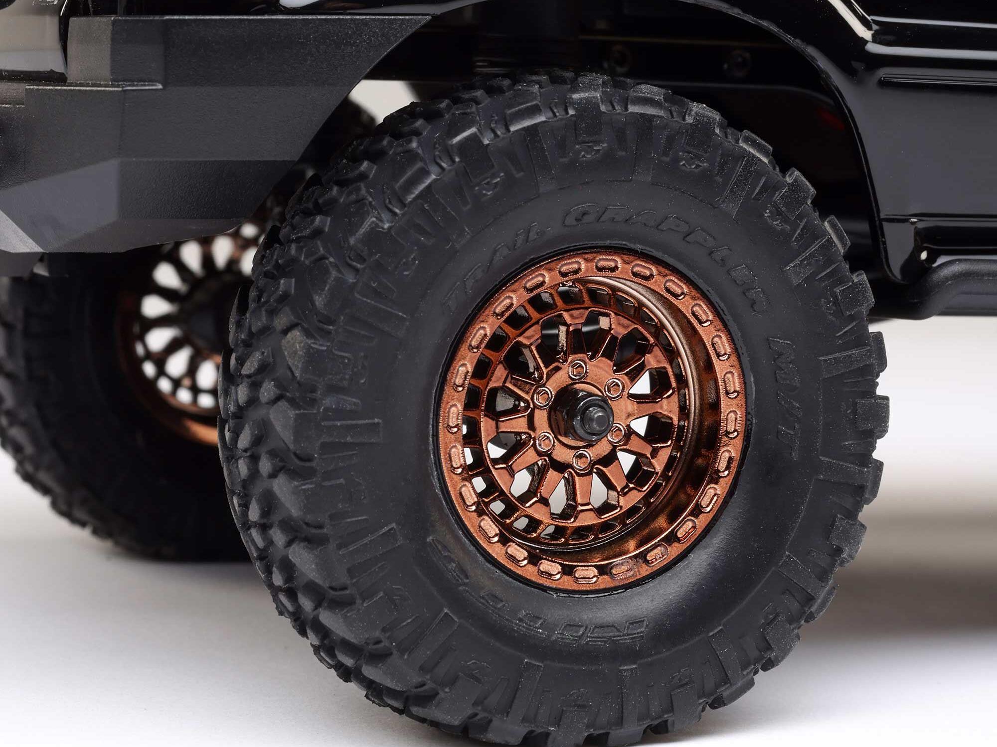 Axial 1/24 SCX24 Lexus GX 470 4WD Rock Crawler RTR Black