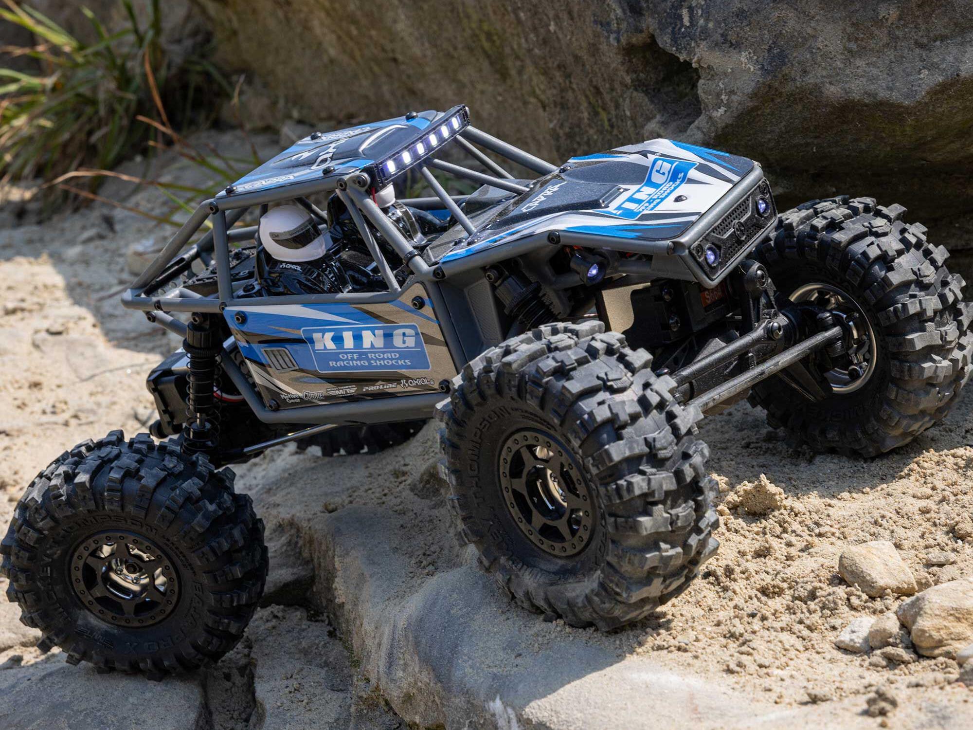 Axial 1/18 UTB18 Capra 4WS 4WD Trail Buggy RTR with Bat/Chg Blue C-AXI-1750T1