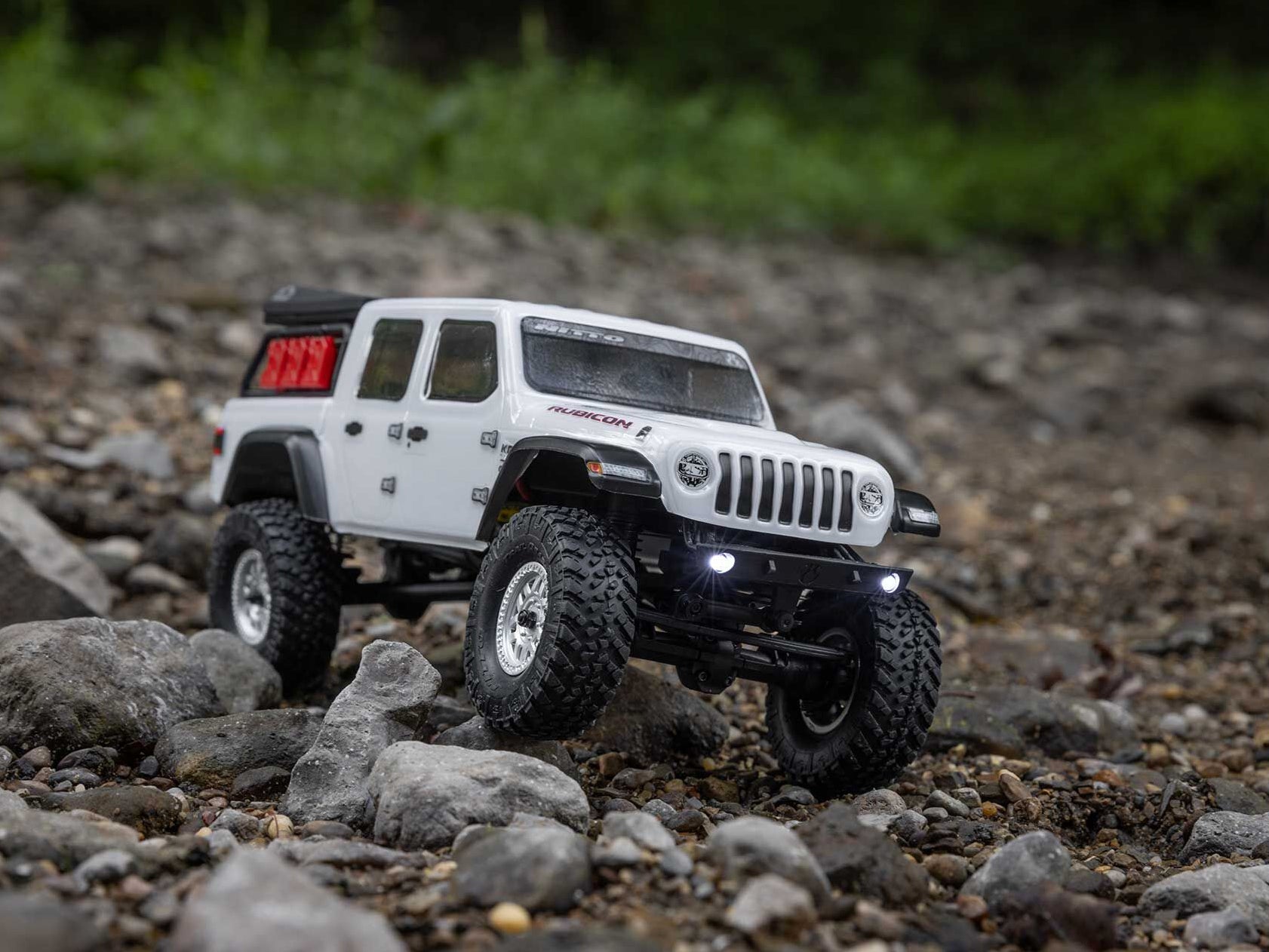 SCX24 Jeep Gladiator 4WD Rock Crawler RTR, White