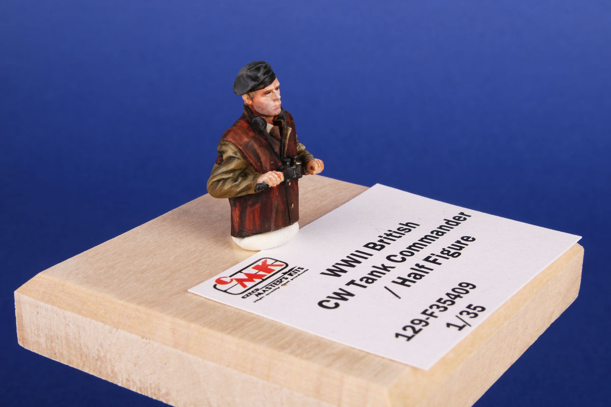 WWII British CW Tank Commander / Half Figure 1/35 British tank commander half figure, late WW2 period. 3D printed, the detail level and natural pose stand out. (All models are supplied unpainted)
