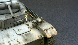 1/35 Pz.Kpfw.II Ausf.C with Interior, 4 Figures & Accessories
