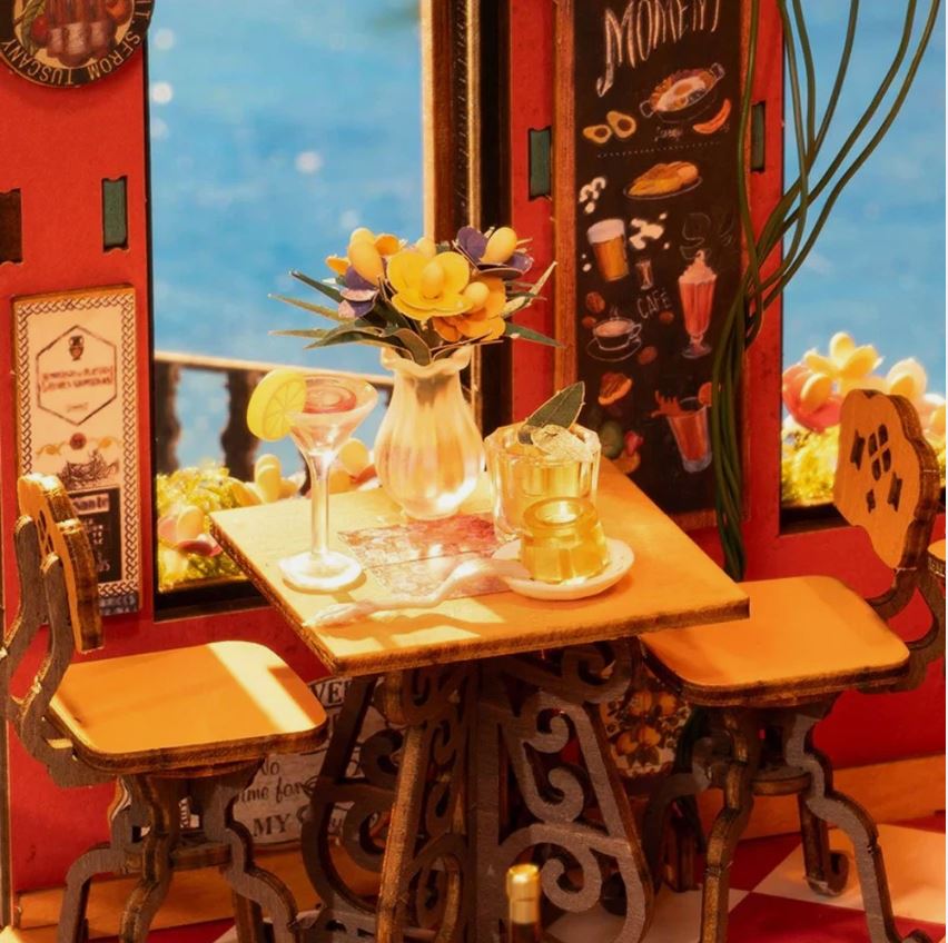 Rolife Cheers Bar & Dining Restaurant DIY Miniature Dollhouse Kit DG173