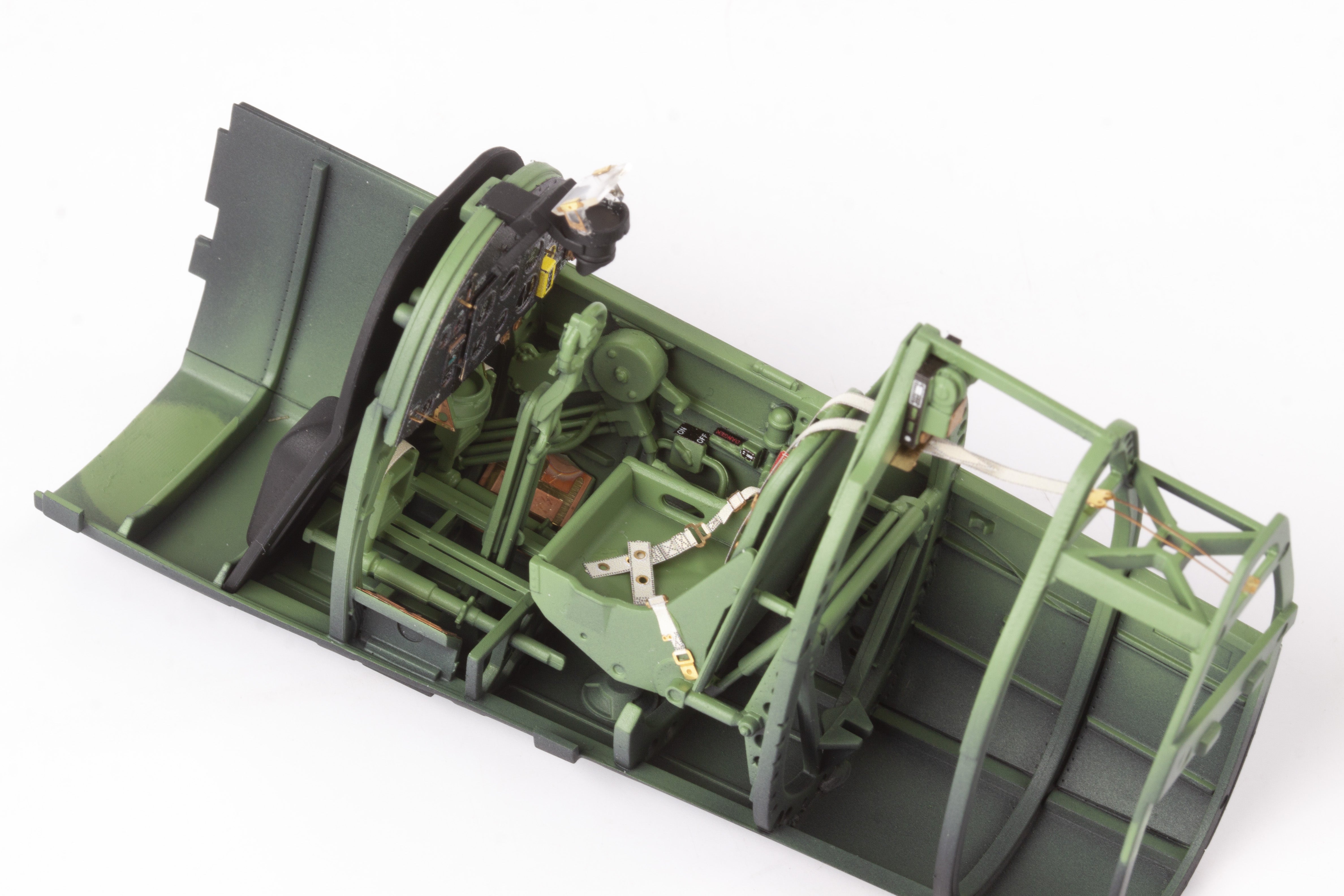 Supermarine Spitfire Mk.IXc seatbelts STEEL 1/24 (designed to be used with Airfix kits)[Mk.VIII]
