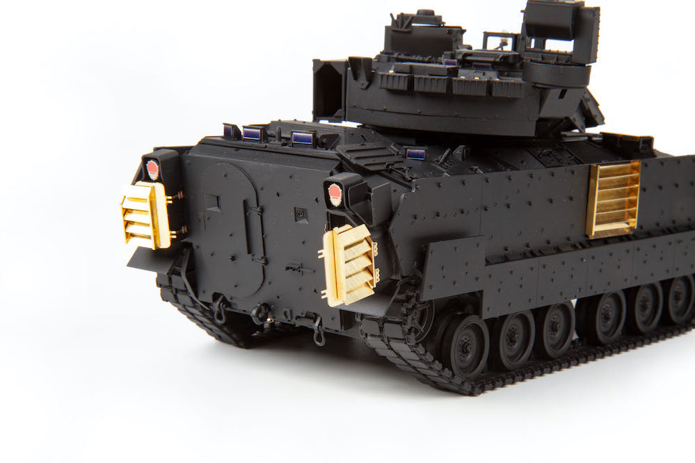 M2 Bradley 1/35 (designed to be used with Magic Factory kits)