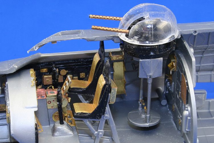 Boeing B-17G Flying Fortress cockpit interior PRE-PAINTED IN COLOUR! (designed to be used with Monogram and Revell kits)
