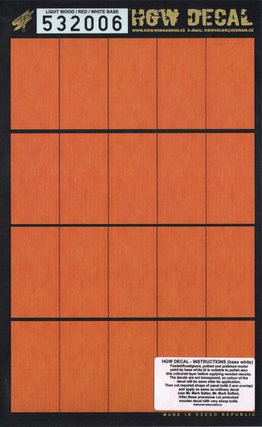 LIGHT WOOD / RED BASE WHITE