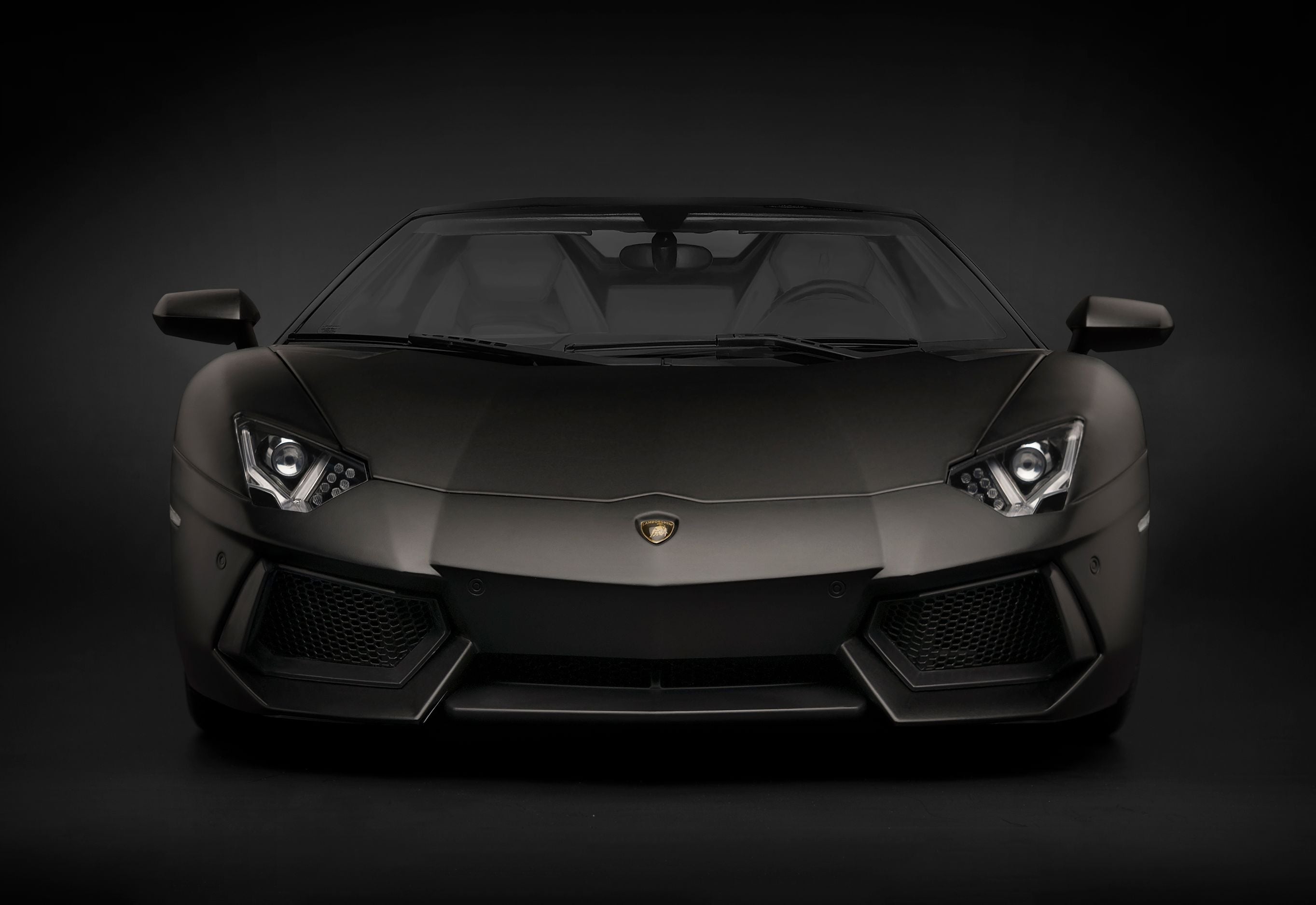 HK121 Lamborghini Aventador LP700-4 Roadster Nero Nemesis - 1:8 Scale Kit