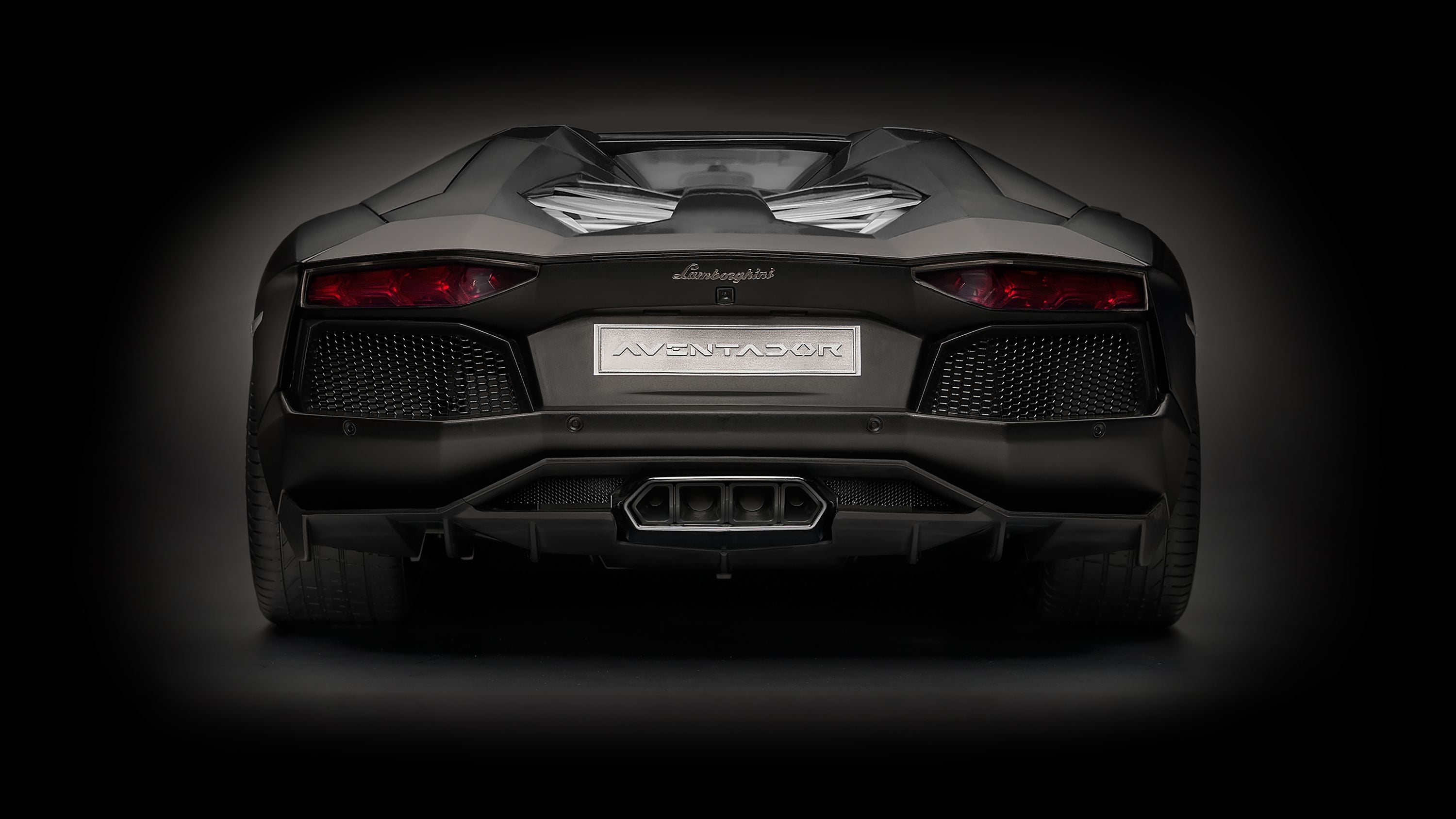 HK121 Lamborghini Aventador LP700-4 Roadster Nero Nemesis - 1:8 Scale Kit