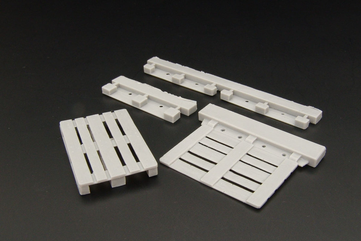 Euro pallet (x 2 pcs) -- resin set of pallets