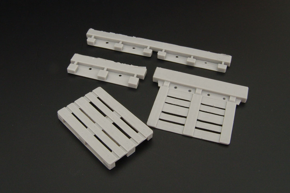 Euro pallet (x 2 pcs) -- resin set of pallets