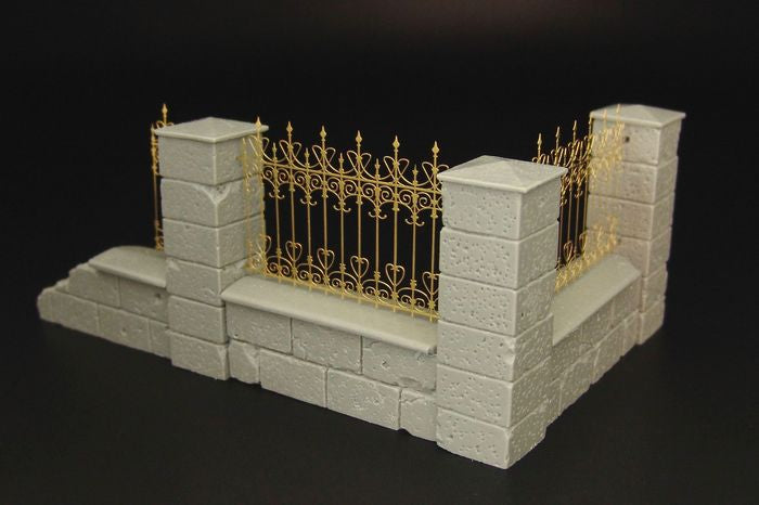 Castle fence (resin and etched)
