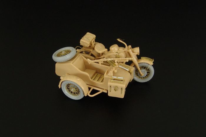 German Motorcycle and Sidecar (designed to be used with Tamiya kits)