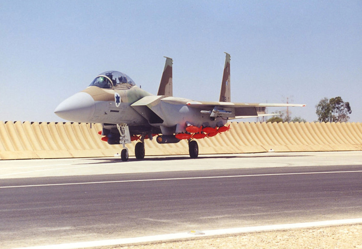 IAF Mk.87 Practice Bombs For all IAF fighter aircraft since the 1980's.Containing: 6 bombs.Including: 3D resin printed parts, decals and assembly instructions.