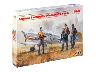 ICM German Luftwaffe Pilots (1939-1945) 3 Figures