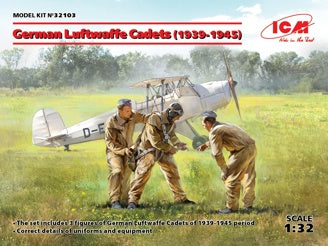 ICM German Luftwaffe Cadets (1939-1945) 3 Figures