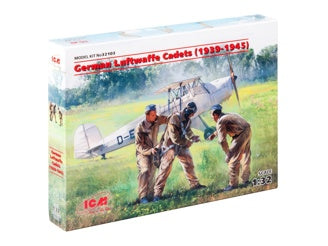 ICM German Luftwaffe Cadets (1939-1945) 3 Figures