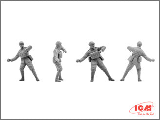 ICM British Infantry (1917-1918) 4 Figures