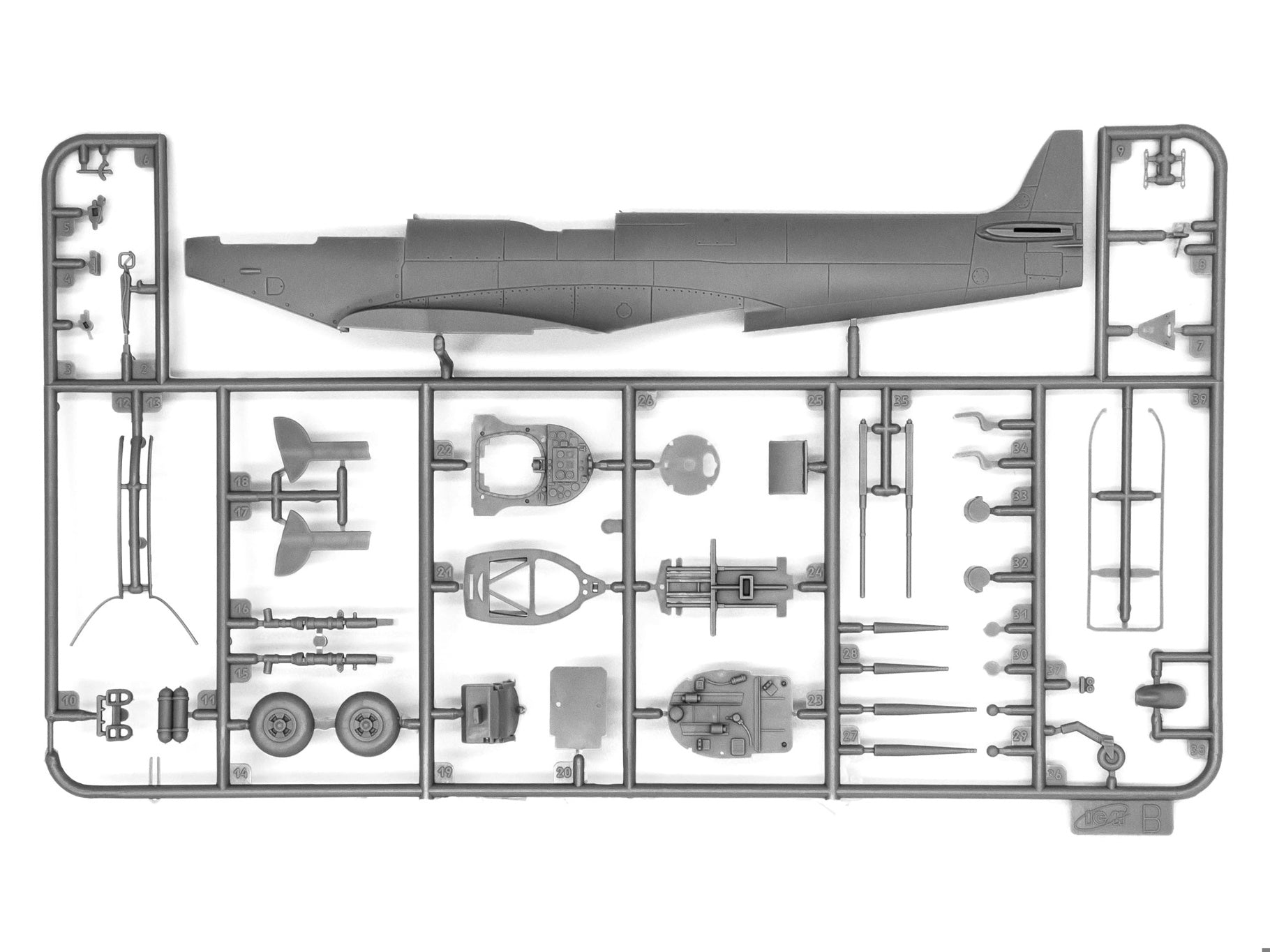 ICM 1/48 Supermarine Spitfire Mk.Ixc 'Beer Delivery' 48060